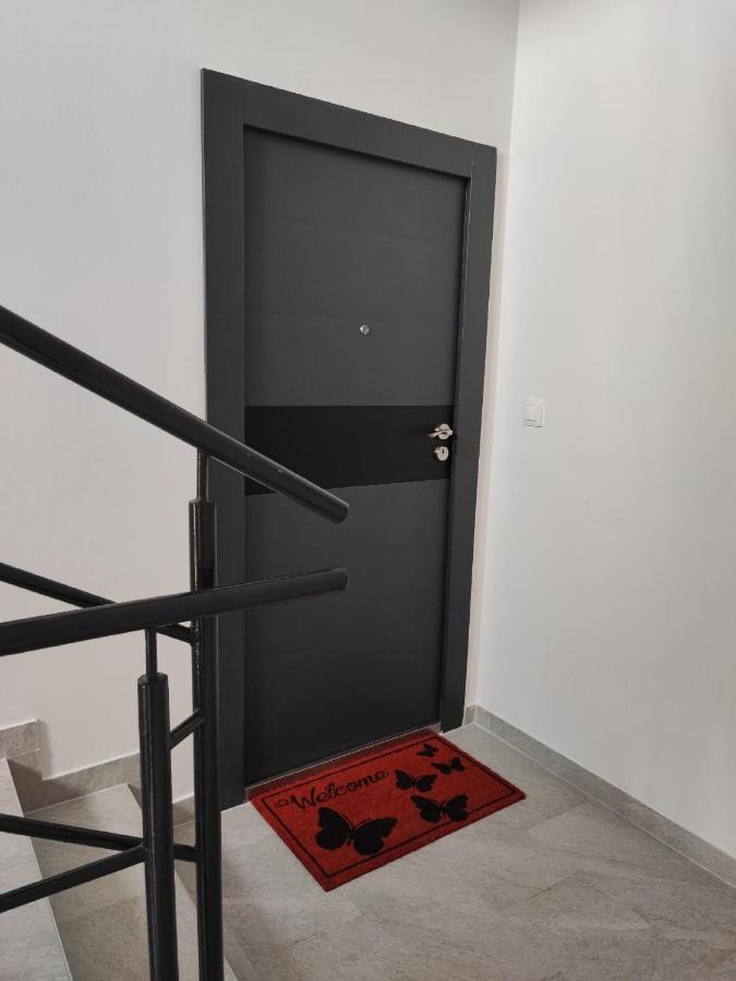 Apartman Plum - Self Check In, Free Parking Osijek Exterior photo